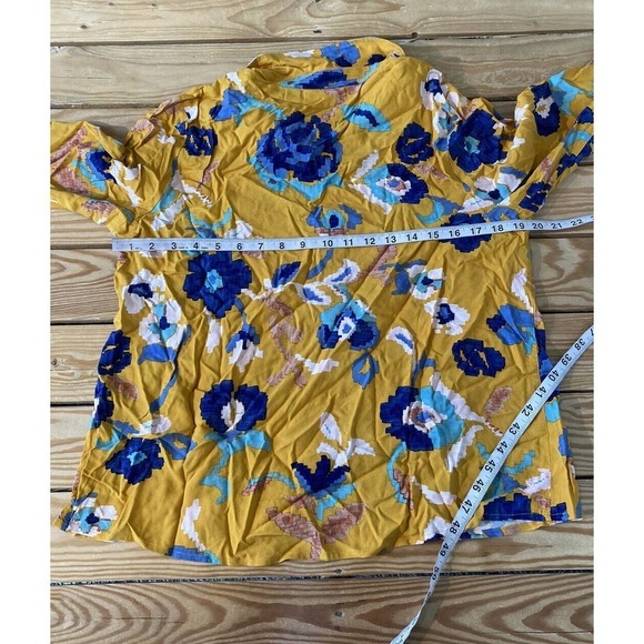 NEW D&Co Retreat Floral Button Front Shirt Size Small Women’s Yellow - Picture 6 of 8